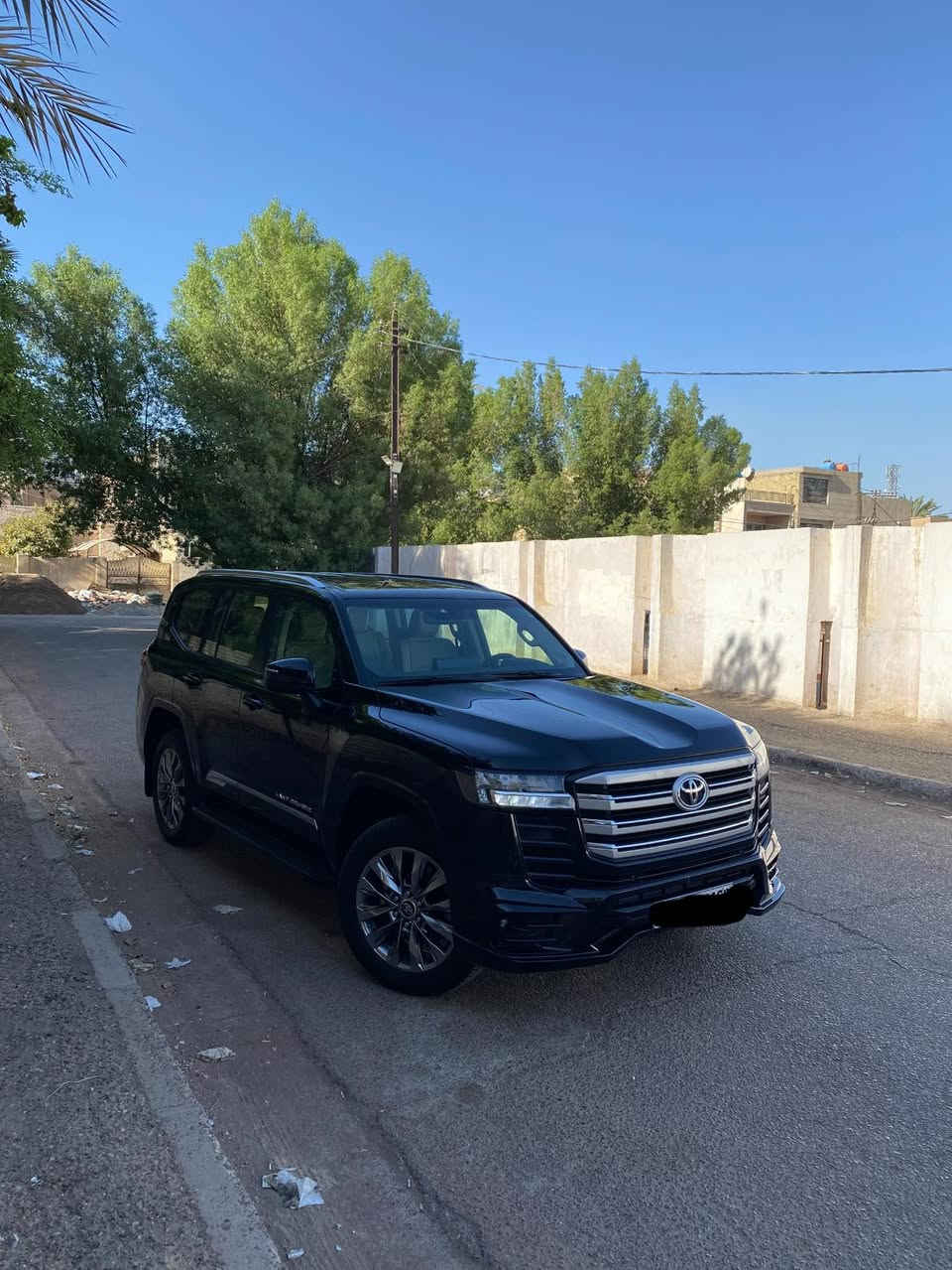 سلام عليكم .
للبيع تيوتا لاند كروز GXR.لمتد 2022 سبعينية 
السيارة ساس اصل ام التطبيق sas.
كفاله عامه بدون قطره صبغ بدون بارد بدون تبديل. كفاله 
محرك السيارة3.5 تون توربو صاروخ السيارة 🚀ماشيه 41 الف كيلو .

ملاحظة السيارة مغلفة PPFبلكامل ضمان 10 سنوات
+السيارة صيانتها كله بشركة ساس.
مواصفات السيارة فول مواصفات الساس المعرفة اعلى شي بل GXR
شاشه كبيره . مقاعد كهربائية.تبريد 3 قطع .تبريد المقاعد.
شاشات خلفيه.سستم سماعات14 JPL سماعة.دخول ذكي .تشغيل عن بعد . زراك لايت .صندوك كهرباء. وبعد بيها هواي مواصفات 
السيارة رقم اربيل باسمي سنويه وهزه جديده 
مكان السيارة بغداد .

السعر 690ورقه
***********رسائل واتساب فقط
