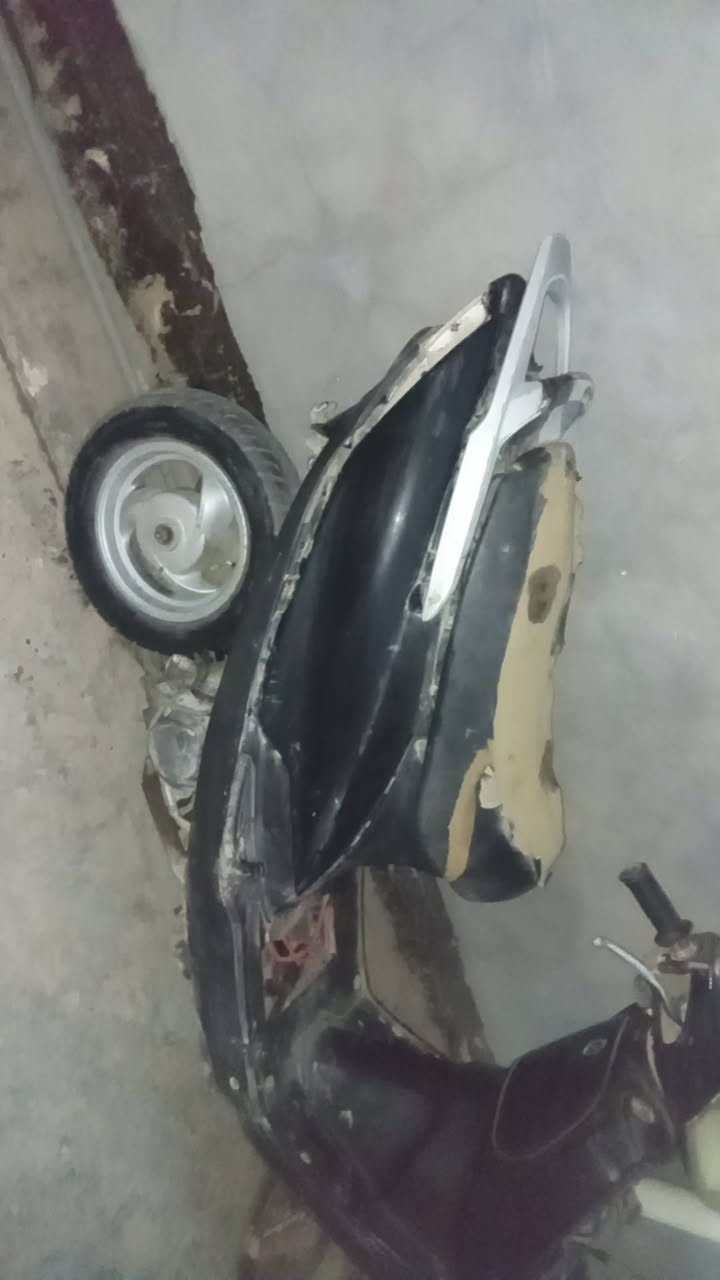 سلام عليكم درجه ماكس ثعلب أبيع كوم حديد طافيه سعر ١٠٠ للاستفسار الاتصال على الرقم  ***********
