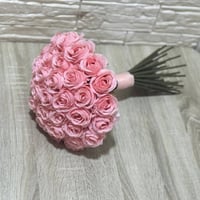 مسكة بيبي روز • ٣٤ وردة • توصيل بغداد
