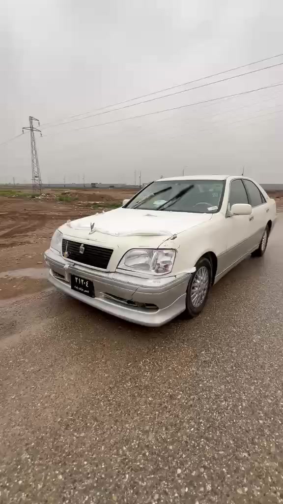 مەلیکە vvt بڕاوە
٢٠٠٢
دوو دووگمەی پەردە
ئاوێنە کارەباو ئیتەر
گێڕو مەکینە بەشەرتی فیتەر
سەقفو کەڤەر گۆڕاوبەشەرت
بێ تەقەو ڕەقە 
سعر قفڵ ٣٤ گڵا بۆ مەعمەلە جەرەس مەکە
***********
