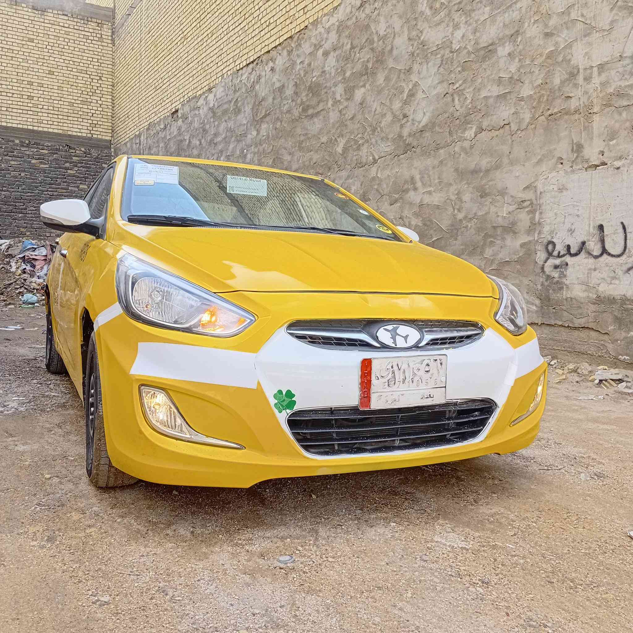 اكسنت موديل ٢٠١٤ وارد خليجي بيهه جاملغ مبدل بيهه طخه جاملغ خلفي فقط  بدون داخل مكينه وكير رقم بغداد مشروع وطني سنويه جديده مكينه ١٦٠٠ دوش سعر ٦٩ بيهه مجال شراي تحويل مباشر ***********
