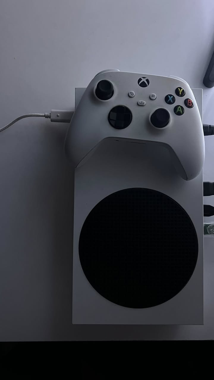 اكس بوكس سيريس اس للبيع مستخدم فتره قليله جهاز بعده جديد مكاني بغداد سعره 310 الف تحب تستفسر تشتري تفضل واتساب ***********
