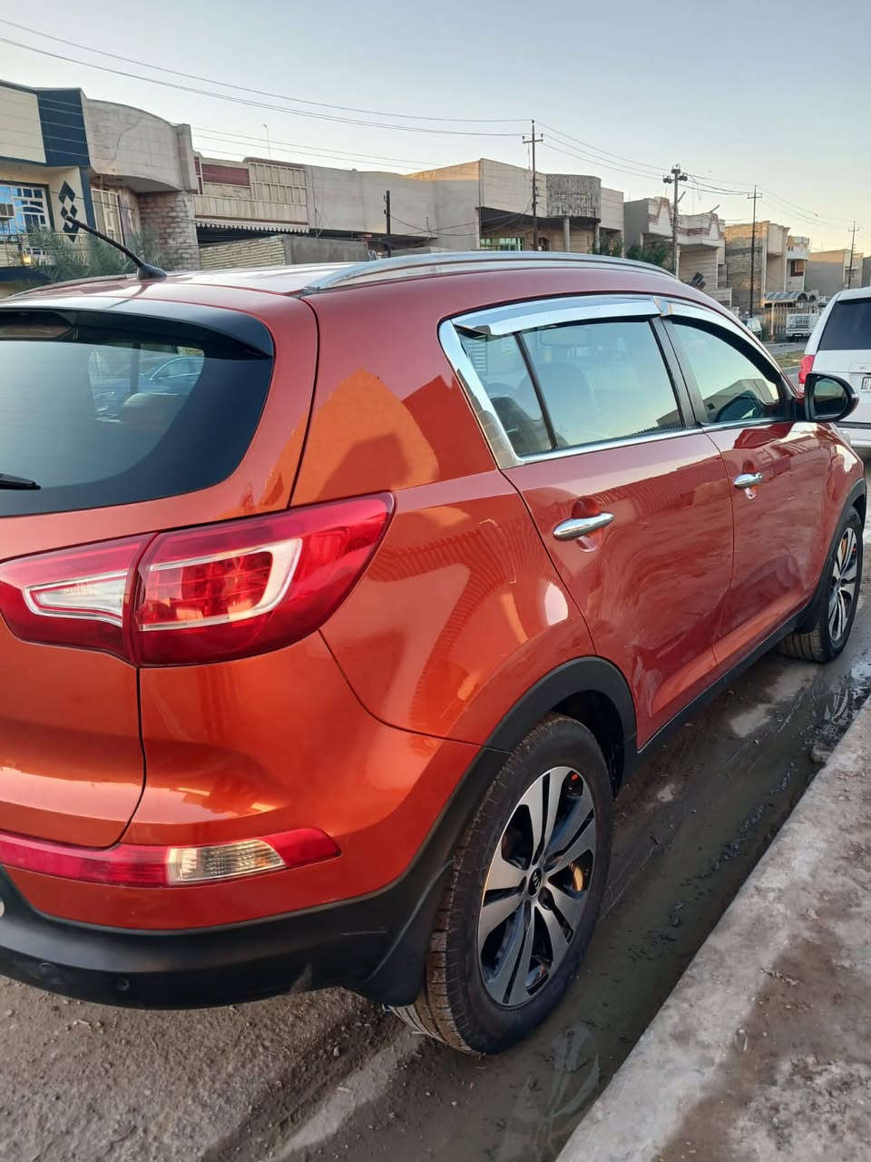 السلام عليكم.
للبيع سبورتج 2014 خليجيه مكفوله 
مكان السياره بغداد اليوسفيه قصر الاوسط 
السعر 145وبيها مجال 
للاتصال :***********
