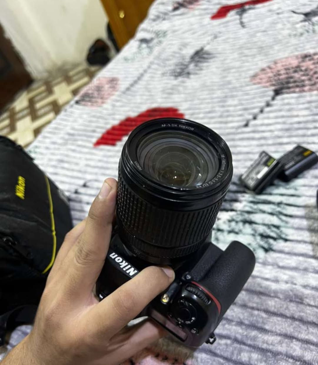 كاميرا نيكون 7500 حاله جيده نضيفه زلق مابيها تصوير فول 4K باقي التفاصيل 👇🏻👇🏻

كاميرا نيكون 7500 حاله جيده نضيفه مداخله تصليح مكفوله من كلشي تجي اجربه كدامك معا الاضافات الي معاها بطاريتين وشاحن ورامين واحد 16ك والثاني 128ك جنطه كامله الكتف الكاميرا وشاشة لمس —— والسعر للشراي بي مجال التواصل عبر الواتساب او الاتصال على الرقم ***********
