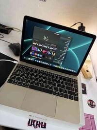 ماك بوك سلم حجم12.6 معالج كورm  رام8  ذاكرة 256 ssd جهاز نضيف مناسب لل...