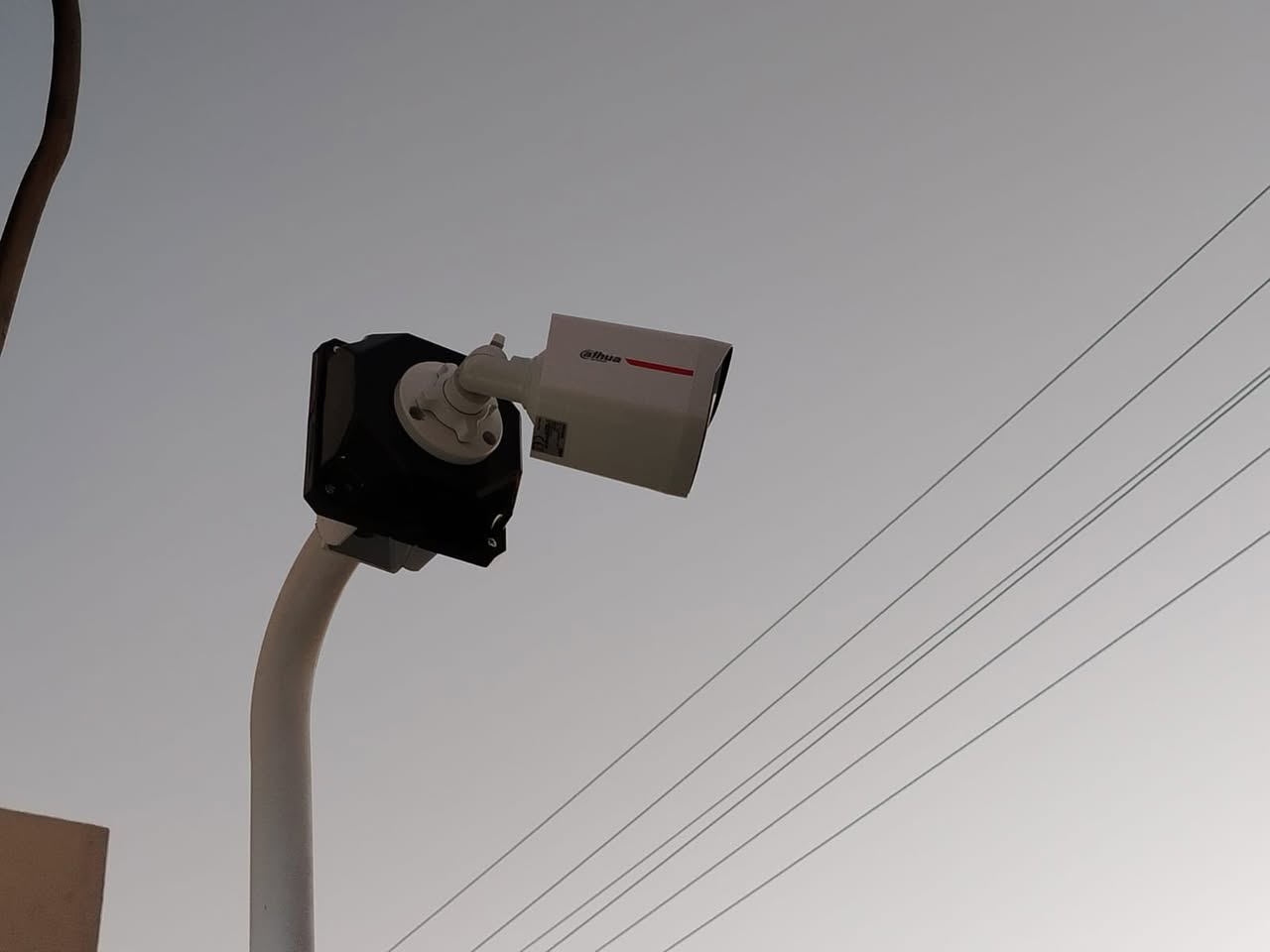 أعمال مركز الأمير لكاميرات المراقبة والانظمة الذكيه
في قرية الغدير النجف الاشرف 
 (تنصيب - وتجهيز) كاميرات عدد 5
حسب طلب الزبون تم العمل 
 Dvr_ xvr 5108 -i3-
CAMERA -DH-HAC-HFW1549XP-A-PRO -5MP

العنوان /النجف الاشرف/ حي الغدير شارع غدير كرامة /مقابل مجمع الشاهرودي وقرب السوق العصري وعالم العصير

***********
