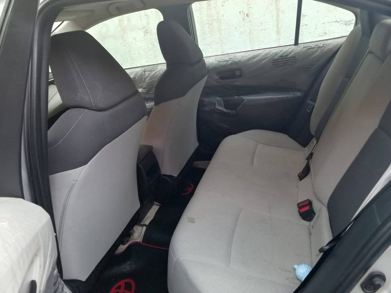 السلام عليكم كورلا موديل ٢٠٢٢ وارد امريكي رقم بغداد الحدث موجود بل منشور فول موصفات عدد الفتحه يعني تشغيل بصمه ابواب بصمه راد بل مريه دخل ابيض السعر ١٤٥ مكاني بغداد رقم *********** -***********
