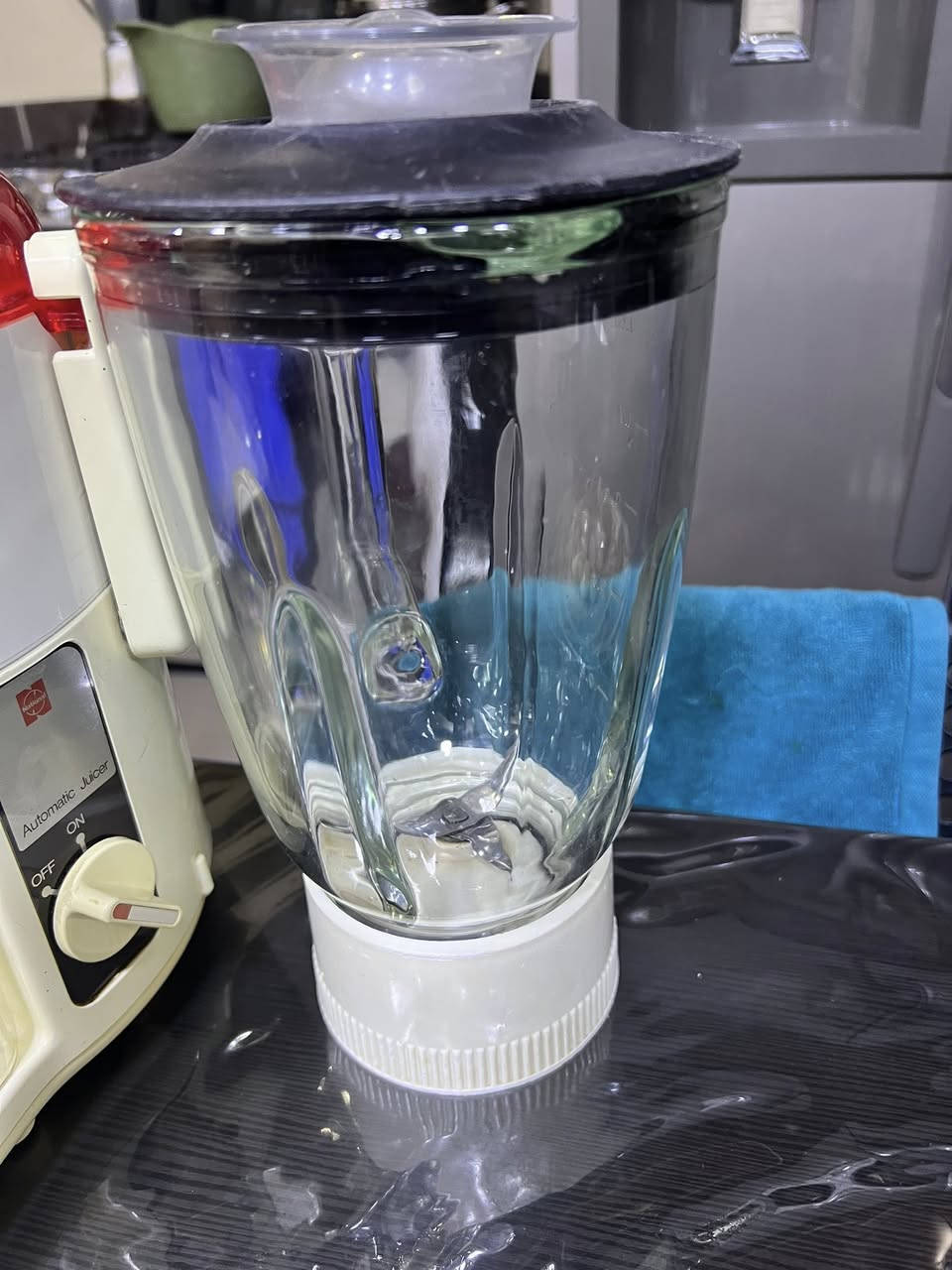 عصارة فواكه و خلاط. عصائر. ولبن
نشنال ياباني 

 استيراد الاسواق المركزيه 

انتاج الثمانينات


**إذا كنت صاحب هذا الإعلان وتريد حذفه لأي سبب، رجاءا أرسل رسالة إلى الدعم الفني**