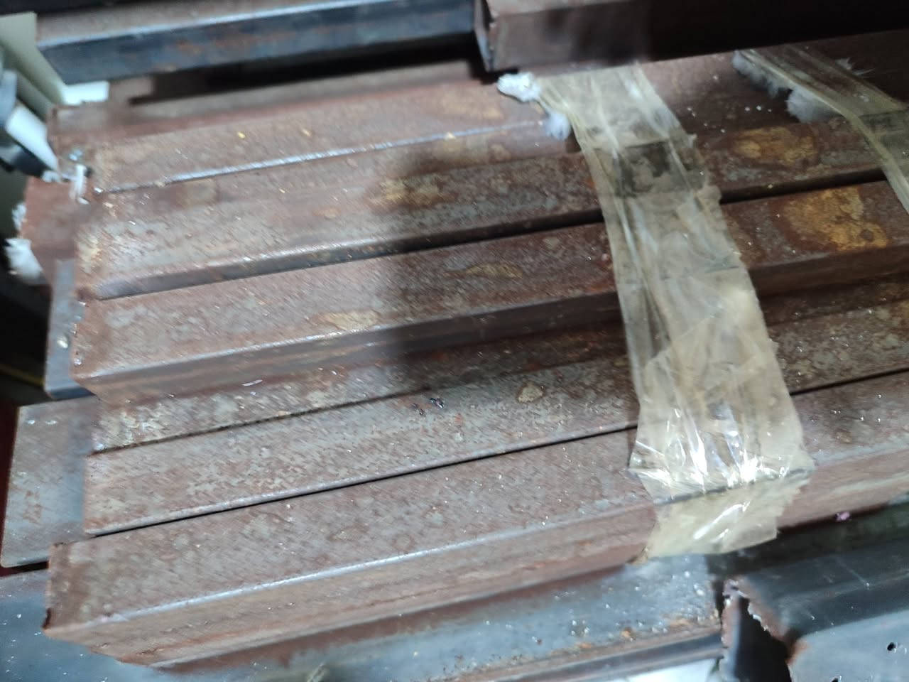 حديد للبيع مكاني الدوانيه مكاني الدوانيه كميه جبيره
***********
