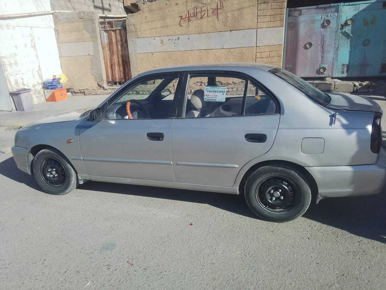 سلام عليكم هوندا فيرنا موديل 2000كير عادي رقم بغداد هزه جديد مصبوغة عام جماليه مكان بابل اسكندريه مكلف بنشر رقم راعيه*********** اتصل على رقم سعر 40 بيها مجال
