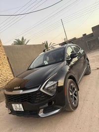 ٢٠٢٣ هايبرد ماشيه ٧٧ بيه قطعتين صبغ بسمي السياره حلوه مكاني مجمع بسماي...