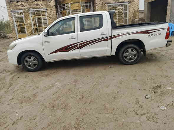 سلام عليكم فلاوزنه جديده كلش مديل 2014 كويتي أصل شاصي 19كير عادي رقم واسط بسمي مكفوله كفاله عامه من الفتح وتبديل مكينه ما مفتوحه لا تنقيص ولا تبخير تبريد ثلج تخم تاير جديد حداديه ميه بل ميه ما ناقصه برغي السعر 192 وبيه مجال المكان ديوانيه ***********.@ ***********
