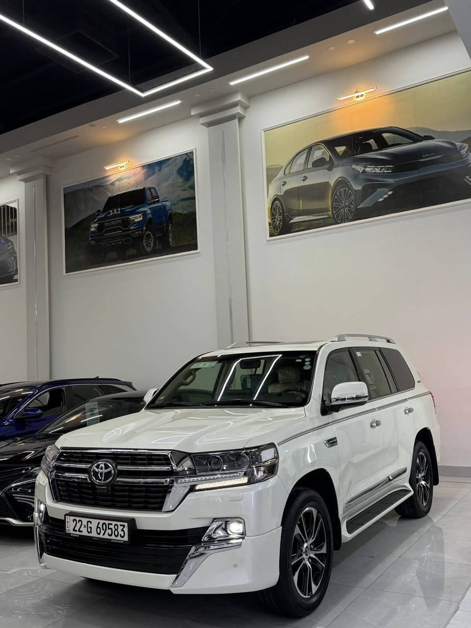 السلام عليكم
TOYOTA LAND GRUISER
2021
شركة جيهان 
GXR
V6
السيارة مكفولة كفالة عامة من ناحية الصبغ والتعديل والشخط
مكفولة حتى من جكة الابرة السيارة جديدة ونظيفة
عداد المسافة:55الف فقط حقيقي السيارة من الوكالة بأيد صاحبها مطالعة خارج اربيل ابد
السيارة فول مواصفات كامرات امامية وخلفيه ومحيطة 360درجة
بصمة _بصمة ابواب _دخول ذكي_دشبول ليزري_رادارات وحساسات 360درجة_تبريد مركزي-فتحة سقف _صندوق كهربائي 
مواصفاتها هواي ومعروفة ميحتاج اذكرهن
السعر:605$وبيها مجال جداً بسيط
للتواصل و الاستفسار الاتصال على الرقم الاتي
***********📞☎️
