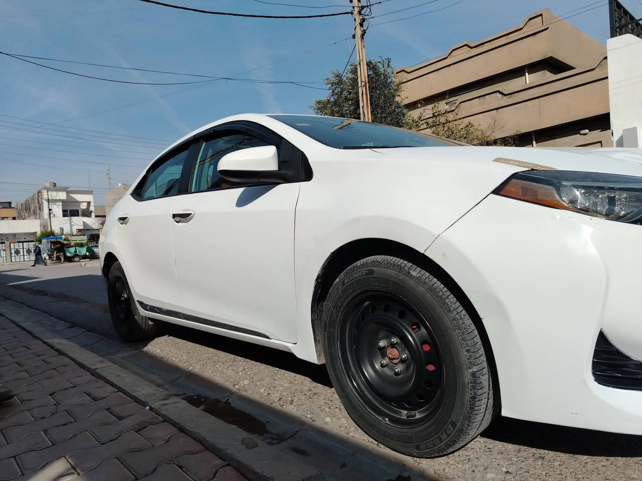 سياره كورلا لون ابيض موديل 2018 امريكي  رقم سليمانيه انكليزي سياره مكفوله گيرر محرك تايرات تخم 
♦مكلف بل نشر 
♦***********
