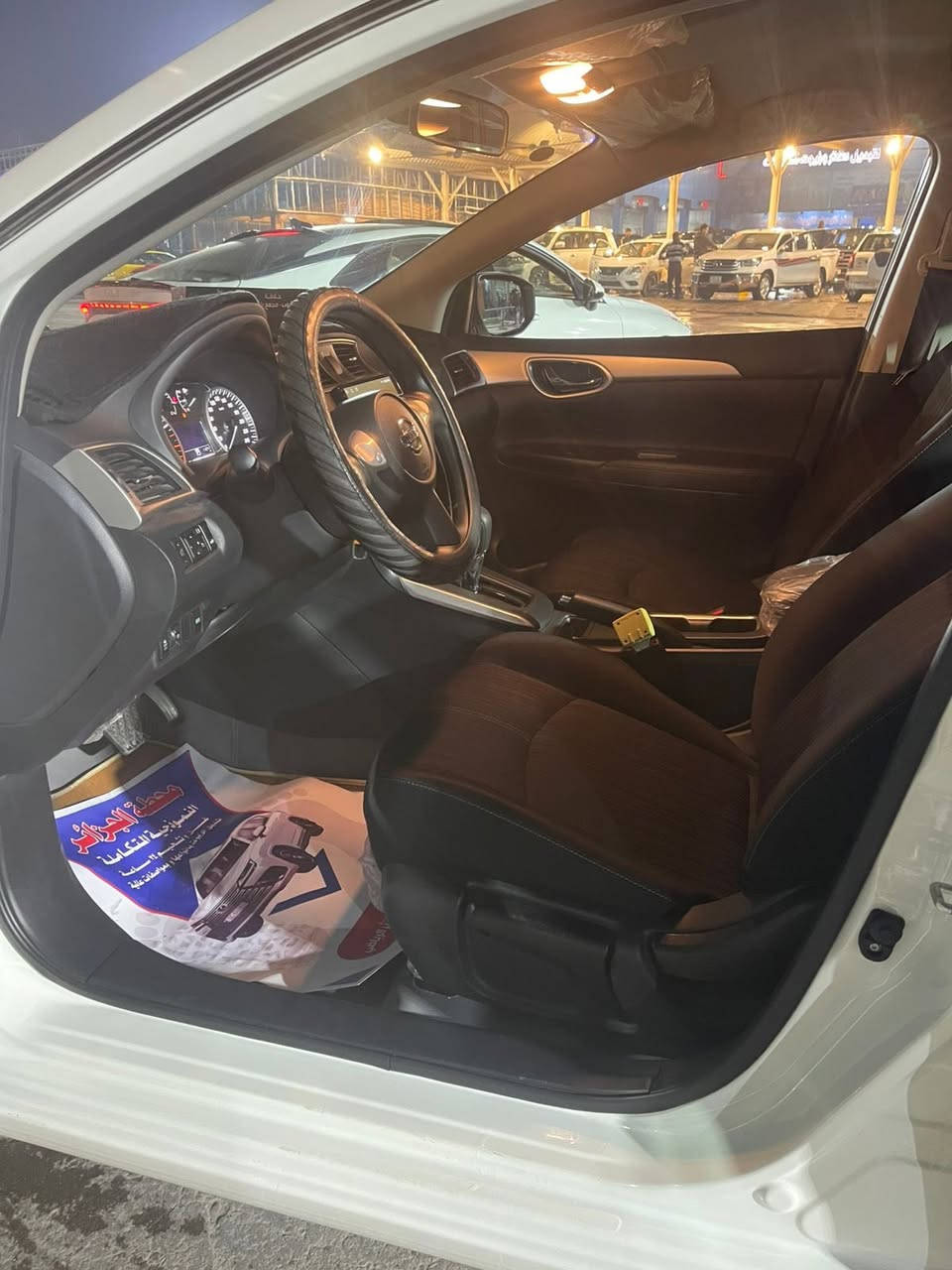 نيسان سنتر موديل ٢٥ باسم شركة ماشية ١٢ الف  سعر 126 مكفولة من كلشي رقم
***********
