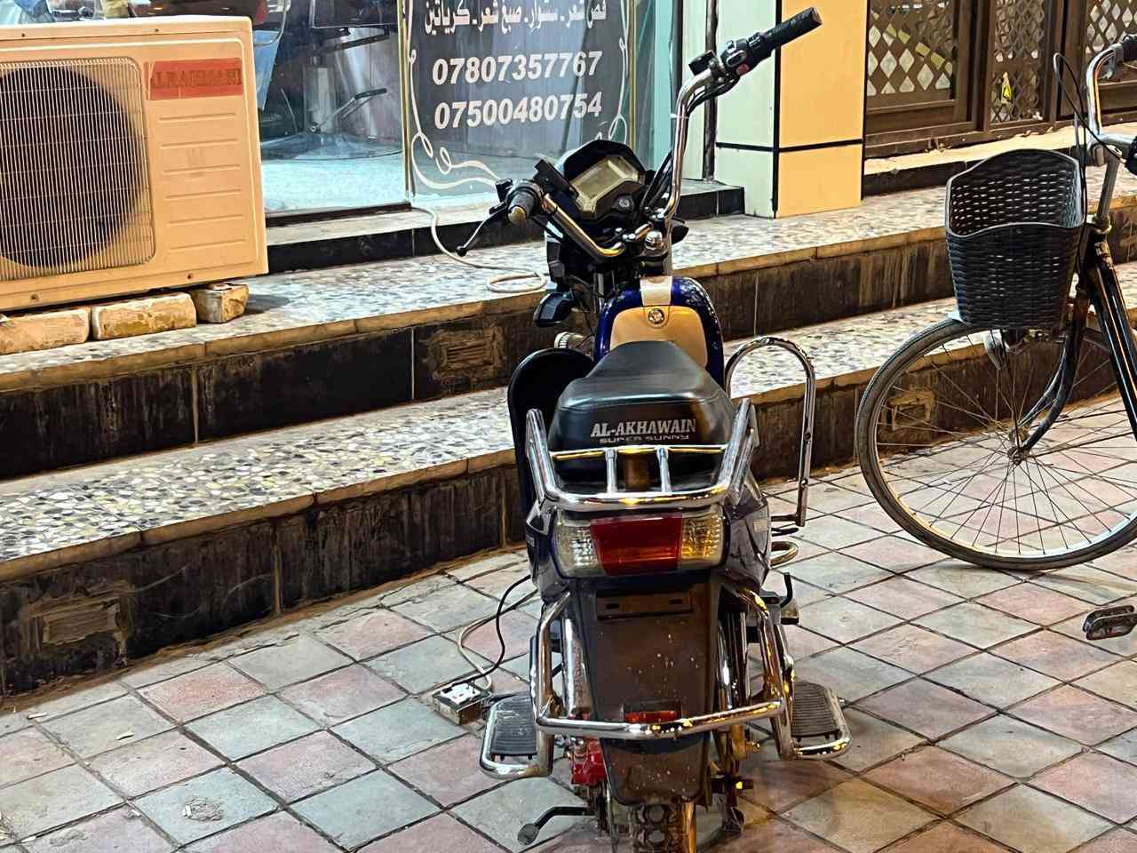 السلام عليكم ورحمة موطور شحن للبيع السعر 450 بي مجال بطاريات عل فحص صار شهرين من شديتهن الرقم 0781287609واتساب
الرقم الثاني ***********اتصال فقط
