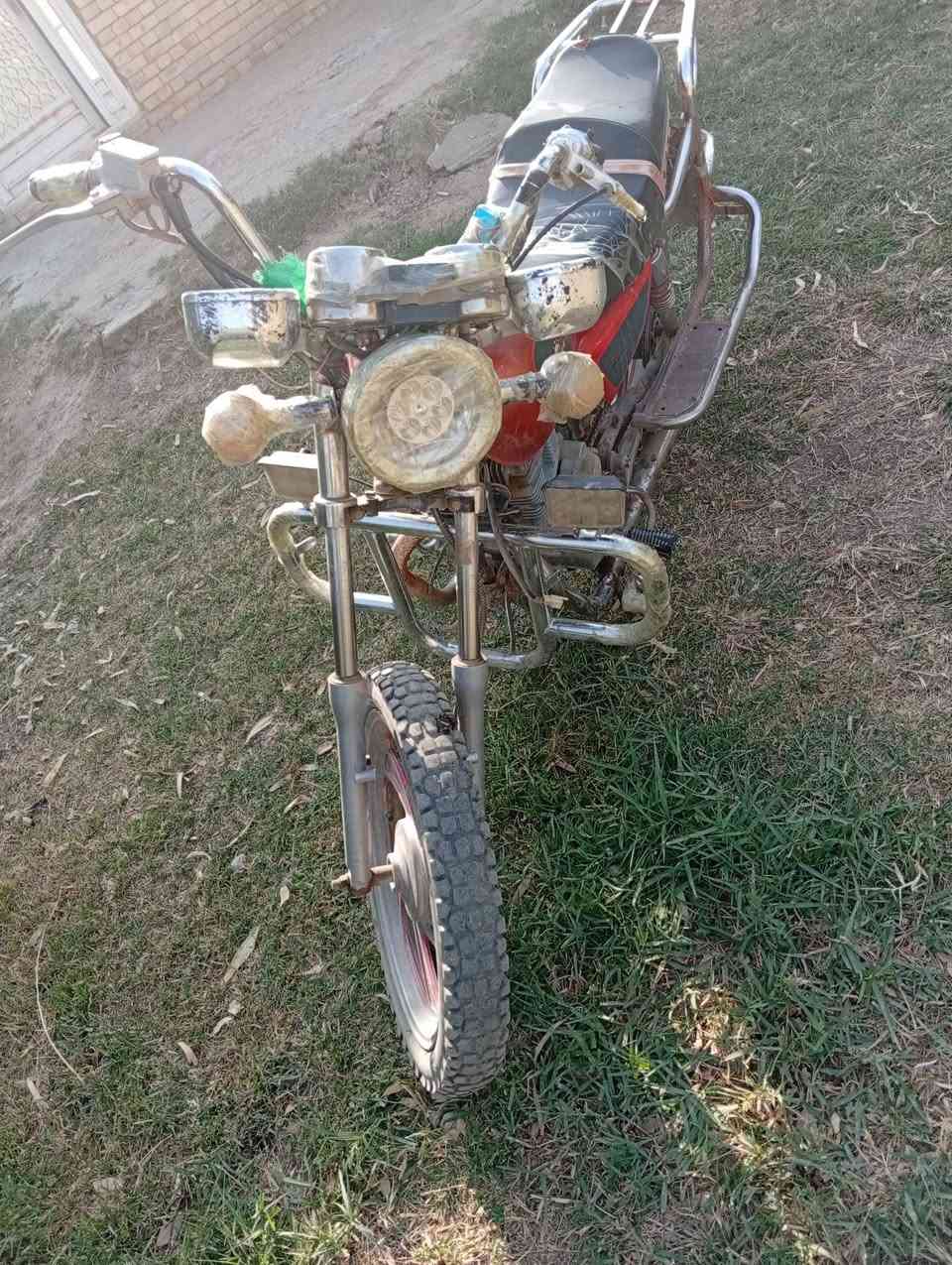 تايموته اوراق ١٥ للبيع او مراوس بنامه سعر ٣٠٠ بها مجال مكاني شطره تحياتي رقم ***********
