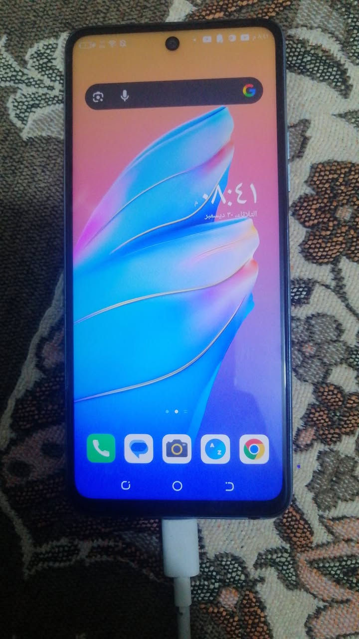 سلام عليكم جهاز نضيف ذاكرته 256 سعر 125 مكاني ناصريه صالحيه ***********
