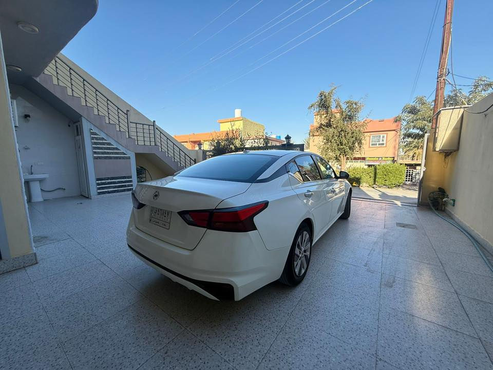 نيسان ألتيما موديل ٢٠١٩ مواصفات S الضرر تبديل بونيد والجامرلغ الأيمن صبغ السعر 138 وبيها مجال مكان سيارة ديالى  دلي عباس ***********
