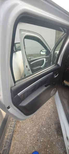 رینو  مودیل 2012رەقم سەنەوی جدید گیر عادی مەکینە  گیر هەمی شەرت  ٢قتعە سبغ بوند جوملاغ سیارە هەمی شەرت رەقم بەسرا یە   سەر  نافی منه رەقم سیارە یال زاخو  سعر 68مجال ***********
