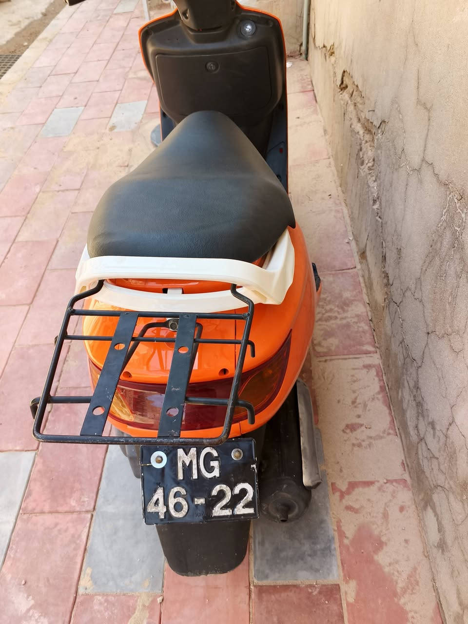 فراشة للبيع محرك حاوية ما ماشي مكانها مجمع الأميرات الأول ، السعر 600 قفل


**إذا كنت صاحب هذا الإعلان وتريد حذفه لأي سبب، رجاءا أرسل رسالة إلى الدعم الفني**