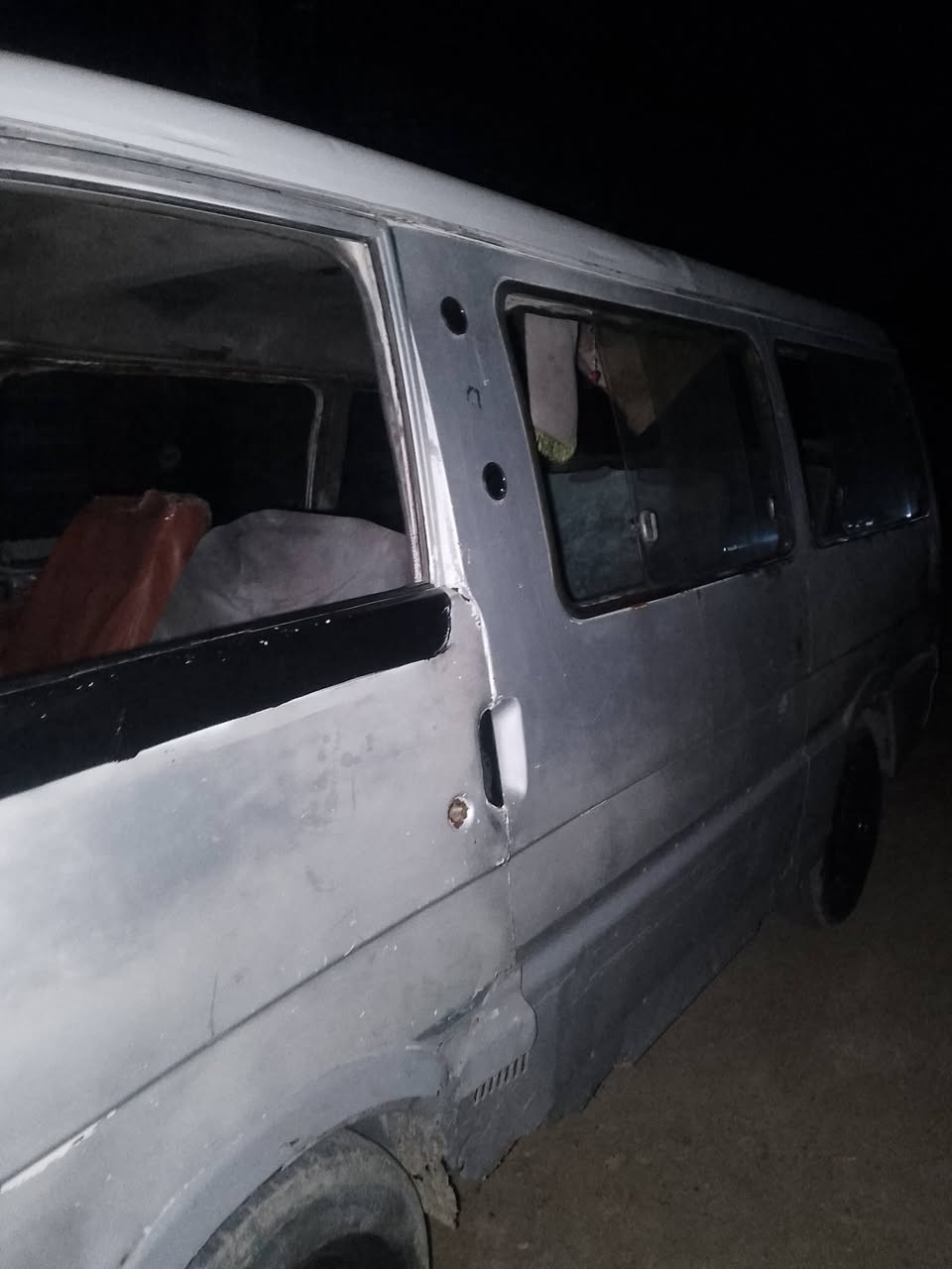 اسلام عليكم شباب كيا بستا للبيع
رقم احمر بدون راعي مكينه تنقص كير ال2مايجي 

السعر10بيه مجال قليل المكان حله ورديه خارج 

*********** وشاصي فارك عن الكاعيه 

نكره سلف وين مايعجبك شغل وطلع
