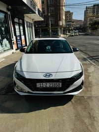 سياره داخله كلين ضربتها صندوق فقط و راجع بارد و صار حادث بالعراق نصبغ ...