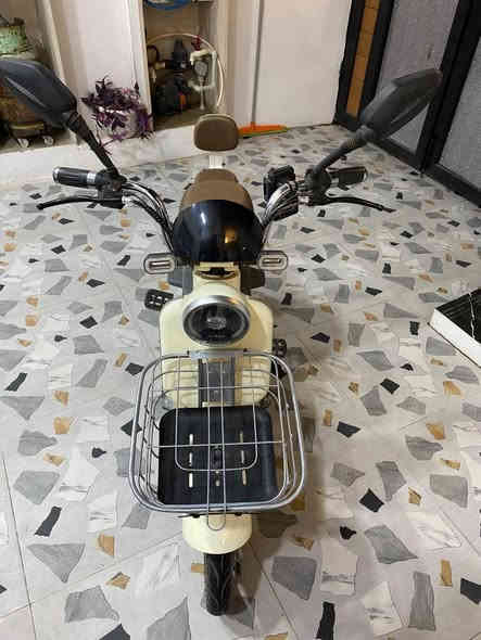 سلام عليكم دراجه شحن موديل ٢٠٢٤ حجم ١٤ مواصفات فول شاشه بلوتوث كونترول ٤ سرعه و دكمه ثابت سرعه سعرها ٢٠٠ الف وبي مجال مكاني كركوك رقم موبايل *********** كركوك
