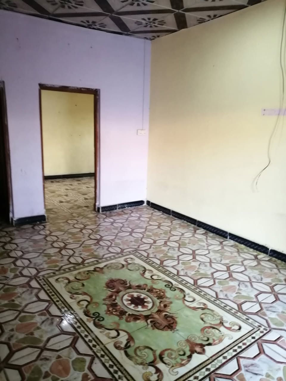 دار طابو  زراعي ملك صرف باسم عراقي مساحه 184 متر ركن شارع تبليط منطقه راقيه الوسطي قرب مدرسه تدمر سوك قريب و مستشفى ومدارس  بناء حديث سعر 45 مليون للاستفسار ***********
