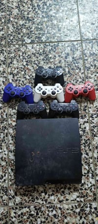 بلي ثري • ٦ يدات • دگمة عطلانة