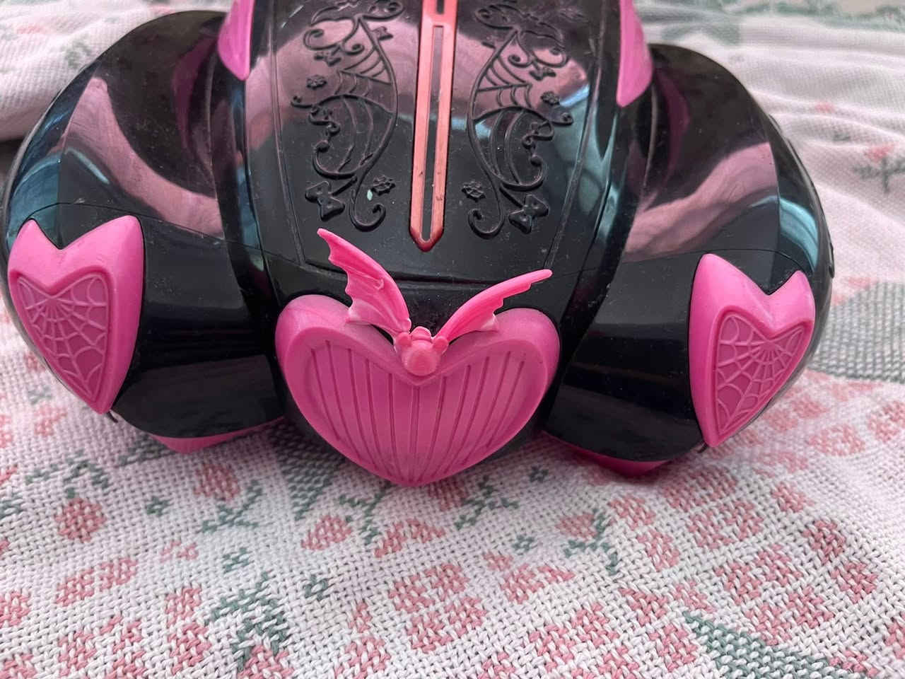 سياره دراكيولورا من مونستر هاي بدون اي كسر


**إذا كنت صاحب هذا الإعلان وتريد حذفه لأي سبب، رجاءا أرسل رسالة إلى الدعم الفني**