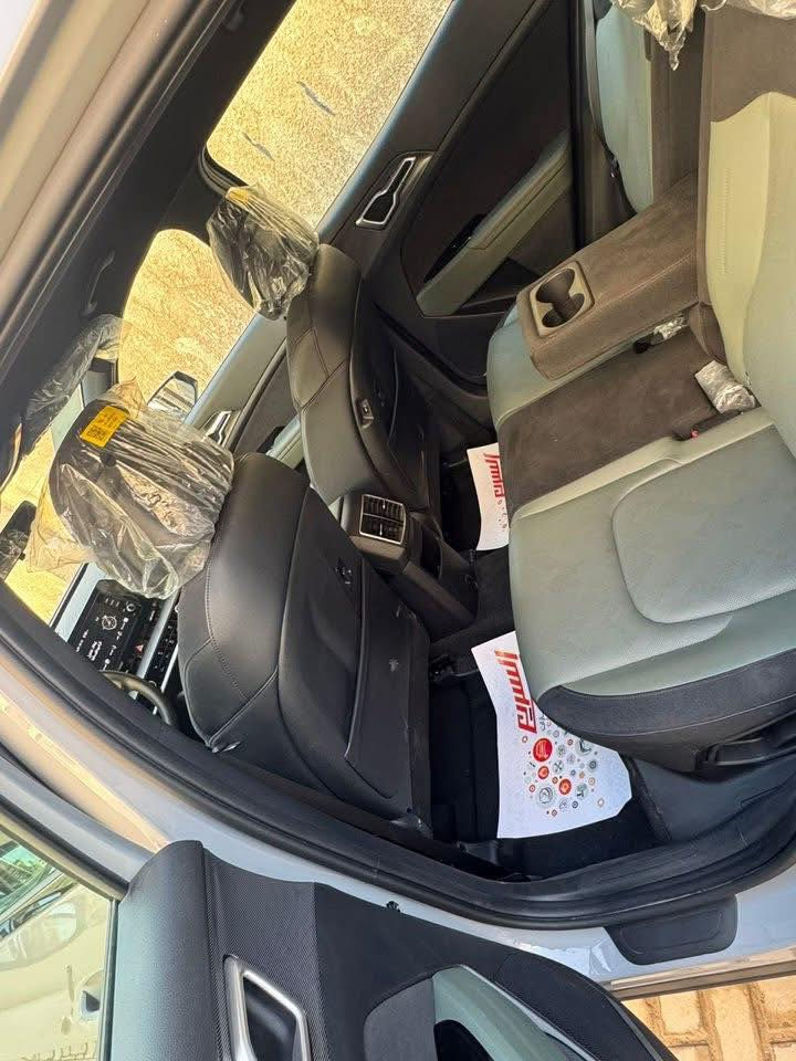 السلام عليكم سبورتج بلاك ادشن فول عدا البنوراما وكاله نم بعدها بلضمان مكفوله كفاله عامه عدا رصعه بلبنيد   السعر 22700$ عنوانها بغداد للاستفسار اكثر *********** ماشيه 11 الف كيلو
