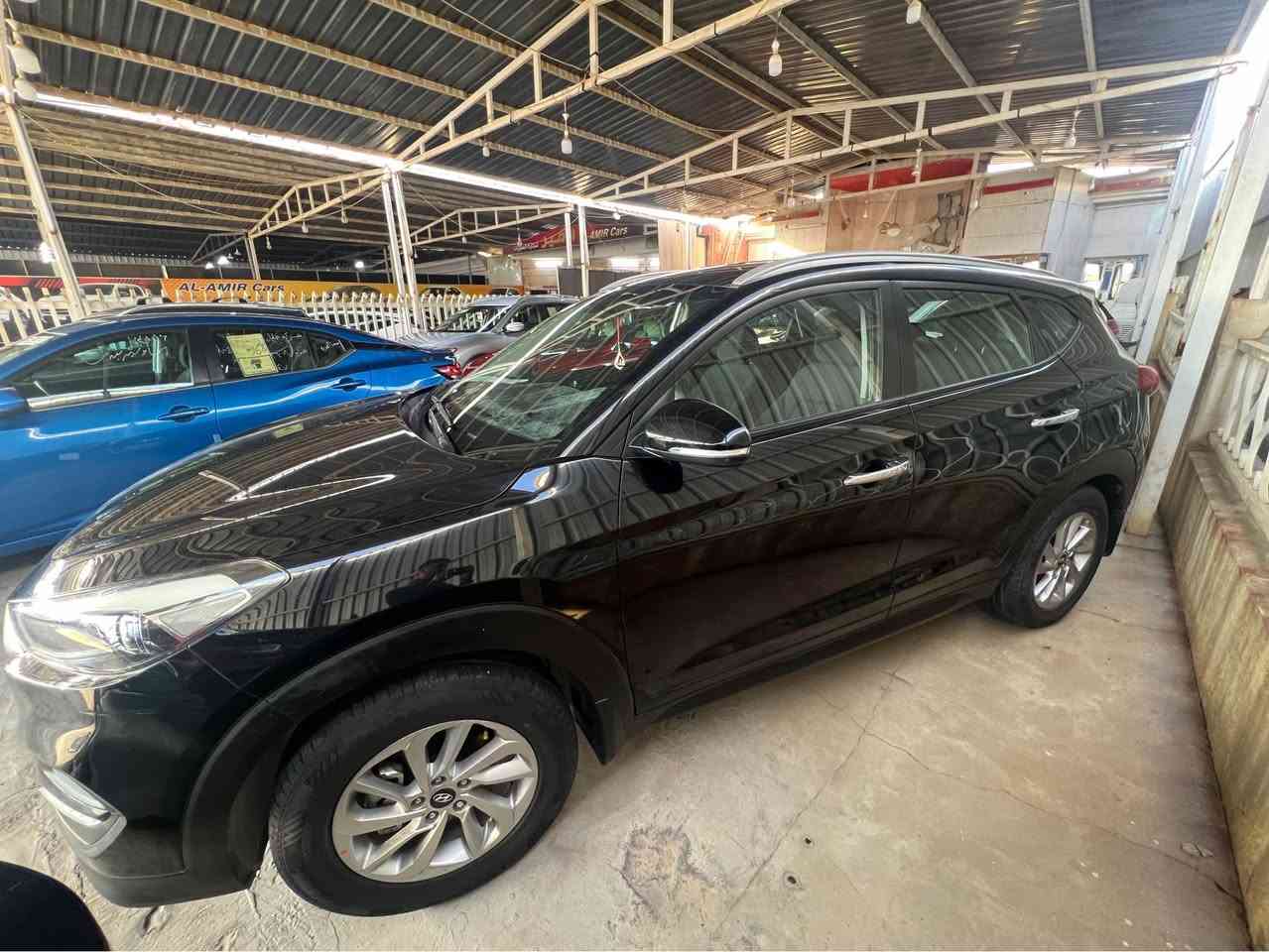 سلام عليكم 

هيونداي توكسان 2019 

الضرر / كلين تايتل بدون ضربه 

عداد السير / 100 الف تقريباً 

جسم السياره شخط مابي 

كير مكينه مامفتوح 

رقم سنويه جديد 

رقم صاحب السيارة / *********** كركوك, العراق
