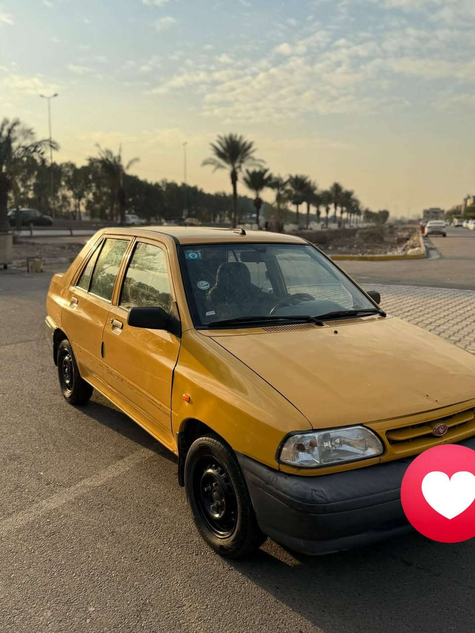 السلام عليكم من رخصت الأدمن المحترم 
سايبة 2017 رقم بغداد باسمي كير مكينة شواصي مكفولات 
عنوان بغداد الجديدة السعر 38 
***********
