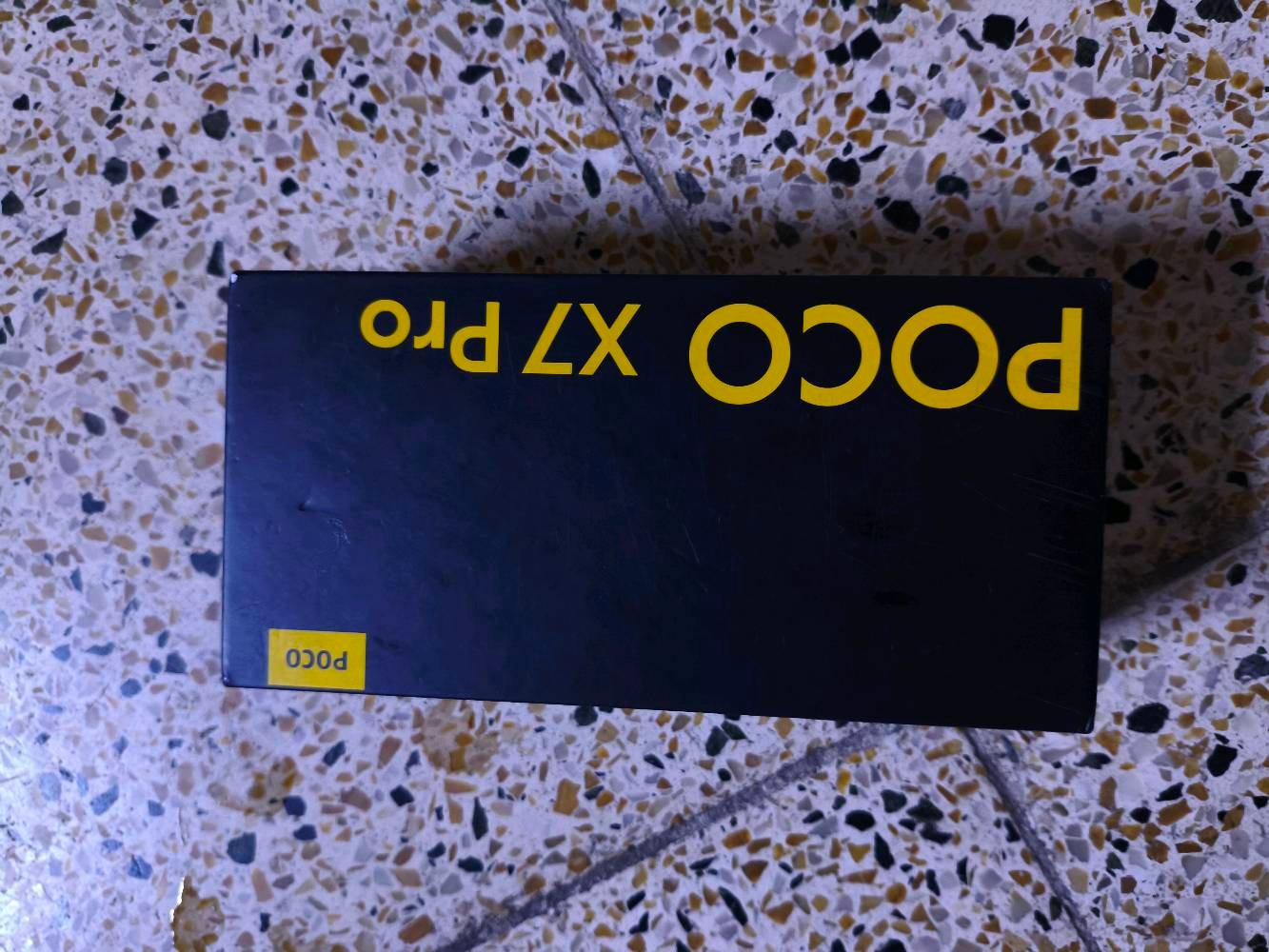 بوكو x 7 برو جهاز نضيف 
وياه شاحنه وكارتونته
350000