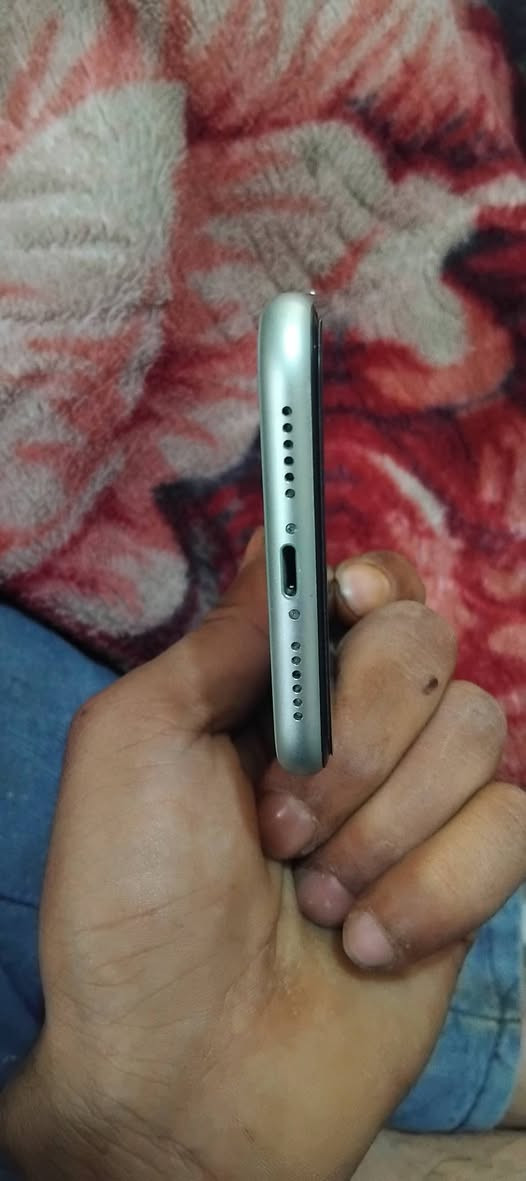 السلام عليكم ايفون 11 عادي البيع ذاكرة 128مبدل شاشه اصليه  باقي تفاصيل كدامك شوف مكاني حي اور سعر 350


**إذا كنت صاحب هذا الإعلان وتريد حذفه لأي سبب، رجاءا أرسل رسالة إلى الدعم الفني**