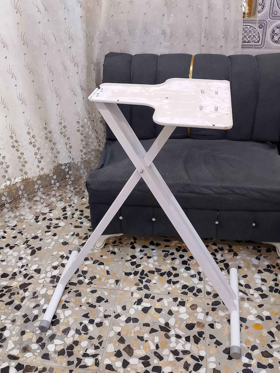 للبيع مكنسة كهربائية نوع SUMSNUG ✨
جديدة ولم تُستخدم أبداً، بالكارتون مالته 📦
قوة عالية جداً وسعة 35 لتر .
------------------------------------------------------------------------
- للبيع مكواة كبس بخارية نوع TIFFANY
نظيفة جداً واستعمال خفيف، تعمل بصورة ممتازة ✨
مناسبة للملابس، العبايات، الستائر والمفارش
تختصر وقت وجهد بالكوي 
📍الحالة: ممتازة
📍سبب البيع: عدم الحاجة
 للأستفسار الاتصال على الرقم ***********

