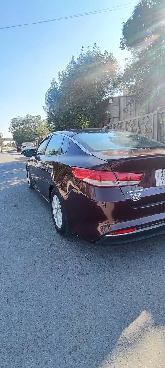 اوبتما 17 امريكي حادث مرفق بالصور فقط حادث امريكا بدون ايرباك بيه ثلاث قطع صبغ كصة البنيد وجاملخ خلف سائق نصه وقبغ جنطه بدون تبديل موصفات عاديه شاشه كاميرا تحكم ستيرن مكان بغداد سعره 124 للاستفسار ***********
