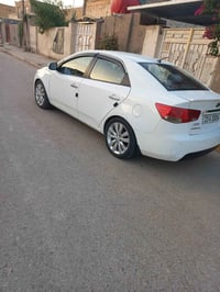 للبيع سيراتو موديل ١١ مال جناي شاشه كامره خلفيه تحكم ستيرآ  بيه ٣ قطع ...