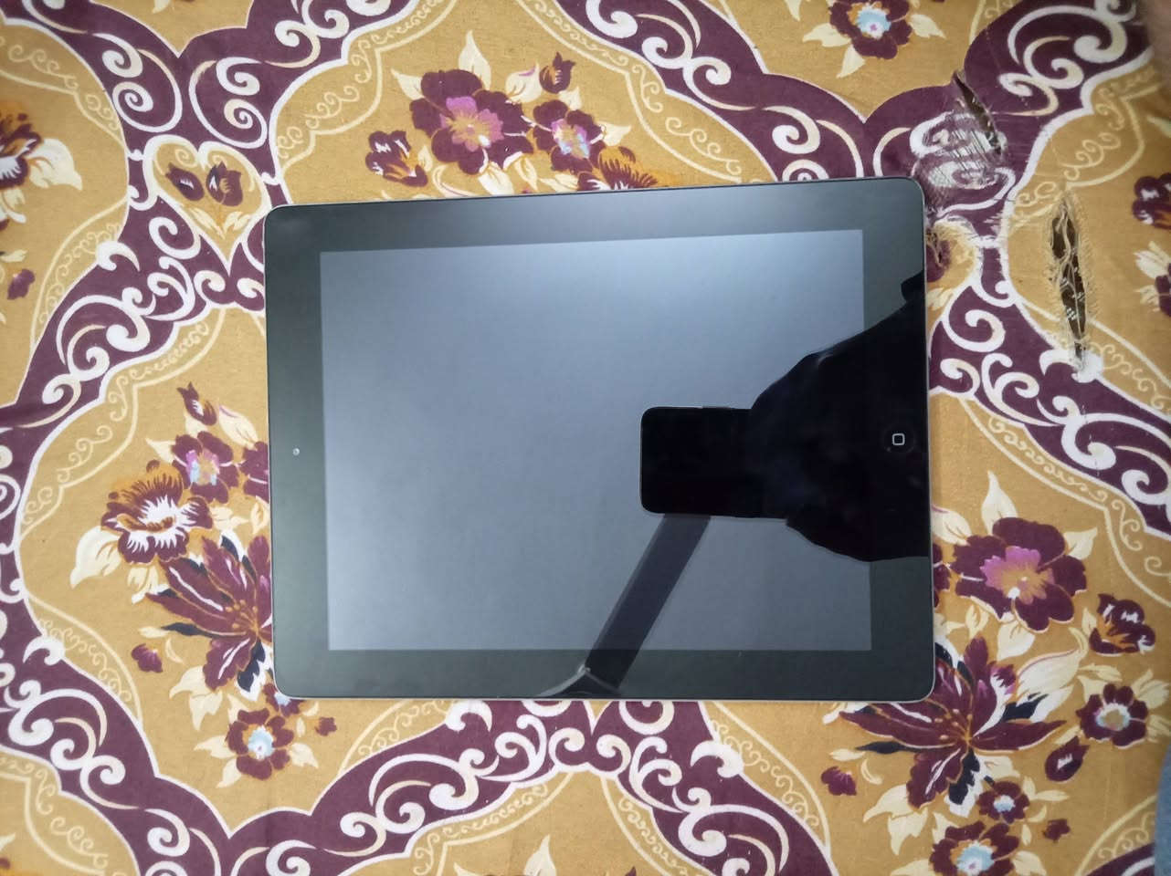 السلام عليكم
lpad.                                   السعر   60
 
1_ رام 13

2_ الاصدار(الجيل الرابع) 

3_كامره اماميه شغالا

4_كامره خلفيه شغالا

5_زر التشغل شغال

6_زر الرجوع شغال

7_سماعه شغال

8_نضام. ios. 10.3.4    

9_App store شغال 

الجهاز كلش نضيف مكاني حي الميثاق 

رقم التواصل  ***********
