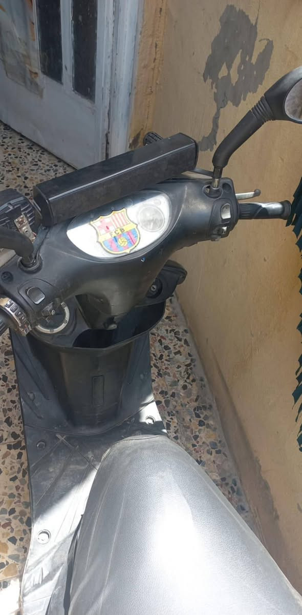 ثعلب gtr مكينه مزود 58 ونص شلعه ومعدل لا تنقيص ولا تبخير مكينه مكفوله من كلشي دراجه بيها نواعم تزويد صالنصه رياضي صوتها يخبل  تحتاج شوي ترتيب نواقص كلش بسيطه  دراجه نص هندر تشتغل للبيع او مراوس بجبلي  مكاني بغداد الكماليه ***********
