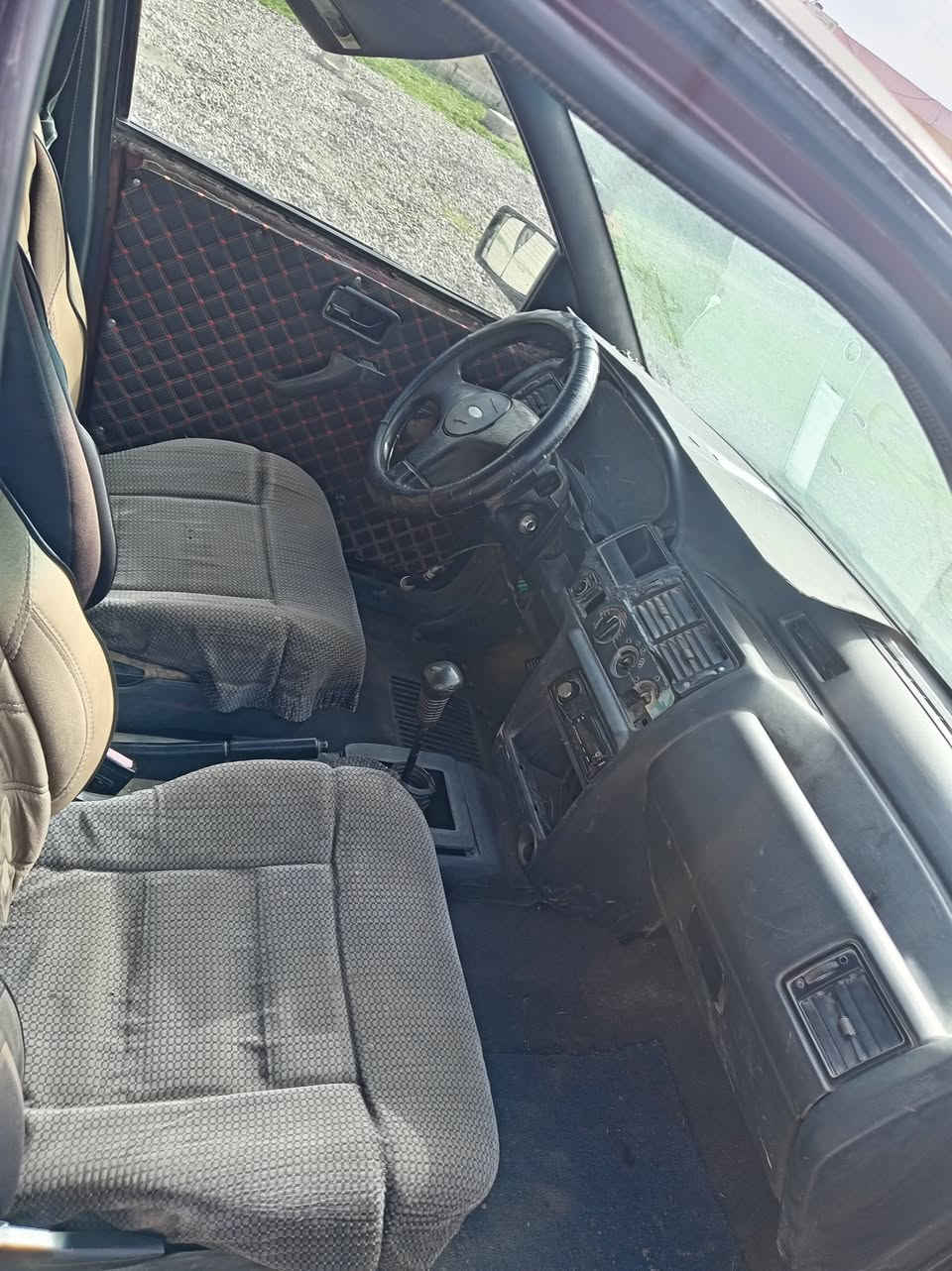 السلام عليكم سياره فورت اريدهه امراوس بستوته حسب القناعه العنوان الحويجه قريت الماحوز ويرهم بيع ***********
