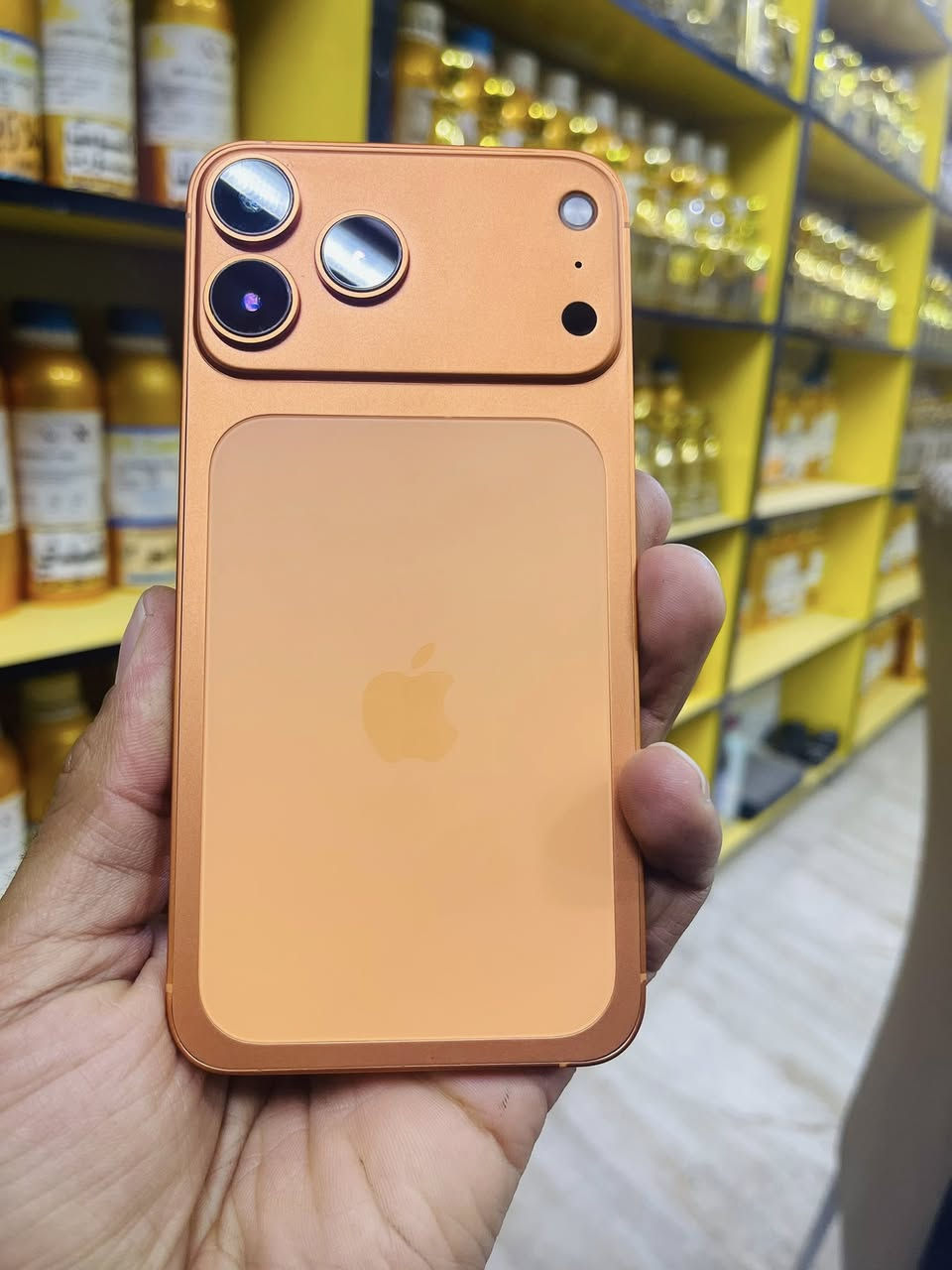 Xs max محور 17 برو
ذاكرة256 
مامبدل اي قطعة فقط شاصي 17
سعر 325 قفل ملحقات شاحن اصلي والشاصي القديم 
كربلاء ***********

