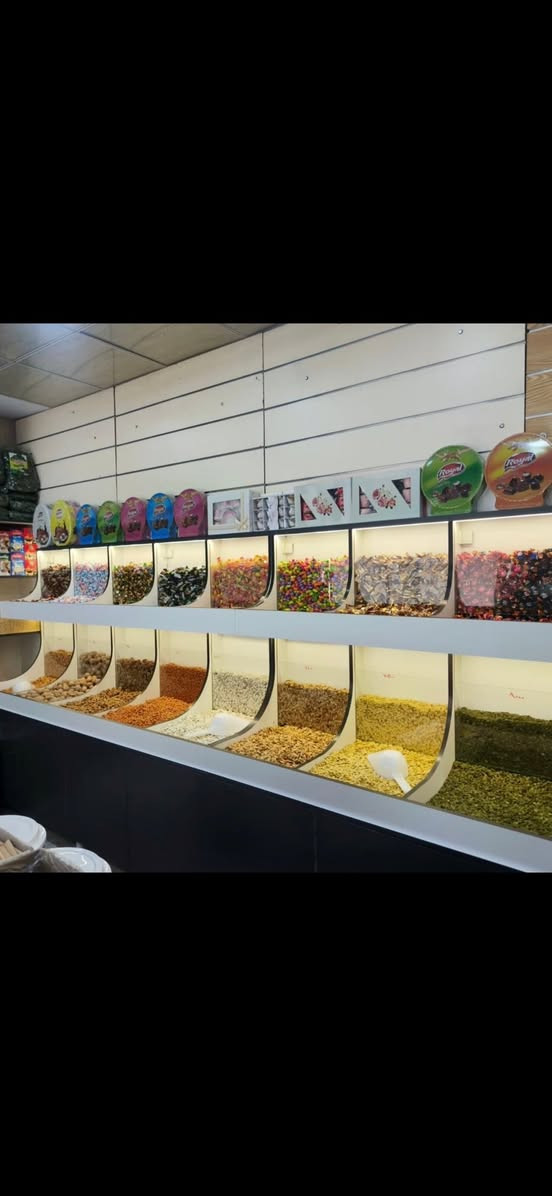 ✨ إعلان بيع رفوف محل جرزات وبهارات ✨
للبيع مجموعة رفوف خاصة بمحل جرزات وبهارات، بحالة ممتازة جدًا، مستعملة استعمالًا خفيفًا وتبدو كأنها جديدة، وقد تم الحفاظ عليها بعناية تامة. الرفوف مناسبة لمحلات الجرزات والبهارات والمواد الغذائية والموالح، وتتميز بجودتها ومظهرها الأنيق الذي يضفي لمسة جميلة على أي محل.

إذا كنت ترغب في افتتاح مشروع جديد أو تطوير محلك بتكلفة مناسبة، فهذه فرصة مميزة للحصول على رفوف جاهزة وبسعر مناسب جدًا مقارنة بحالتها الممتازة.

📍 العنوان: كسنزان – أربيل
📞 للاستفسار والتواصل: ***********

الجادون فقط يرجى التواصل، ومن يرغب بمعاينة الرفوف على أرض الواقع فأهلًا وسهلًا به. نسأل الله التوفيق للجميع والرزق الحلال المبارك. 🌿�
