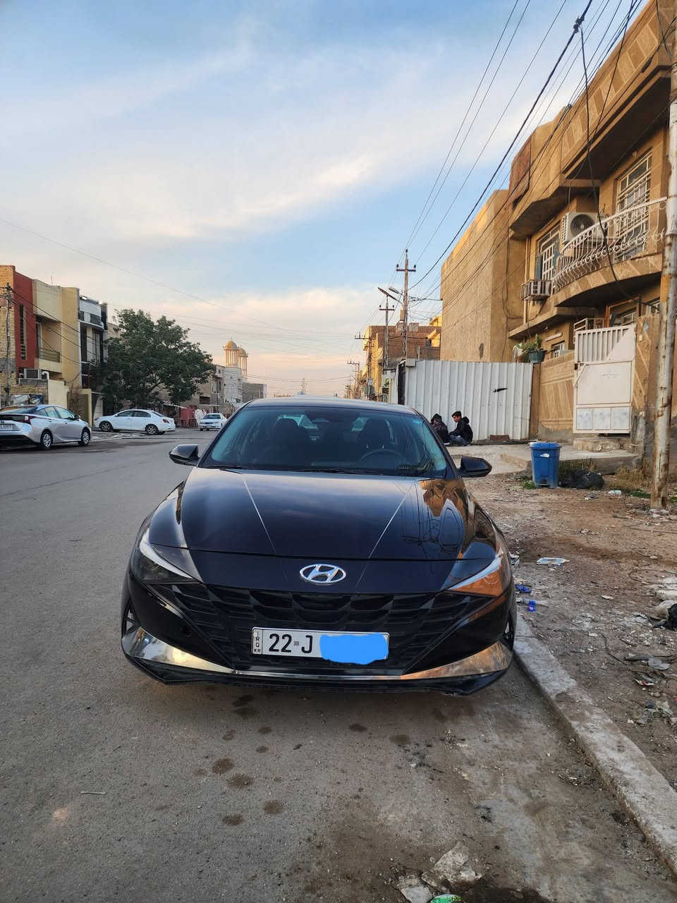 السلام عليكم .... 
النترا 2023
وارد امريكي (بدون صبغ ) عدا الدعاميه الاماميه 
الموصفات 
محرك 2000 دوش 
بصمه تشغيل وابواب وجنطه 
بصمه ترحيب 
تشغيل عن بعد 
رادار امامي 
رادار جانبي 
ثلاث انضمه قياده 
كشنات مخمل 
شاشه كار بلي 
وباقي مواصفات 23 معروفه 
السياره جواهه تخم تاير صدر امامي خلفي جديد 
كير محرك مكفول لغد شاصي كله مكفول السياره ماشيه 57 ميل 
الاستفتار اكثر اتصل عالرقم ***********
