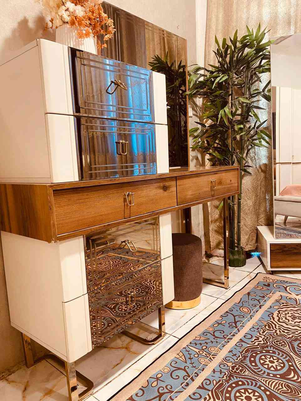 غرفه تركيه مودرن- 10 -قطع
مخزن بالسرير وهايدروليك والخشب ثكيل وصبغ حراري ضد الرطوبه
***********
