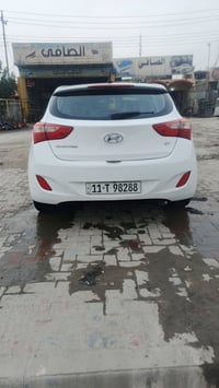 اخوان النترا موديل 2014 السياره بيها اربع قطع صبغ بدون حادث جير ومكينه...