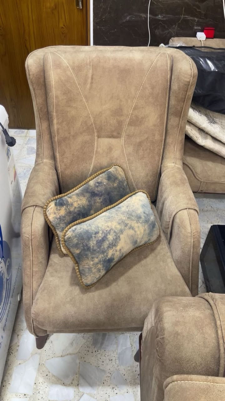 تخم 10 مقاعد بسعر 500 وبي مجال تركي درجة اولة تركي اكلاسك


**إذا كنت صاحب هذا الإعلان وتريد حذفه لأي سبب، رجاءا أرسل رسالة إلى الدعم الفني**