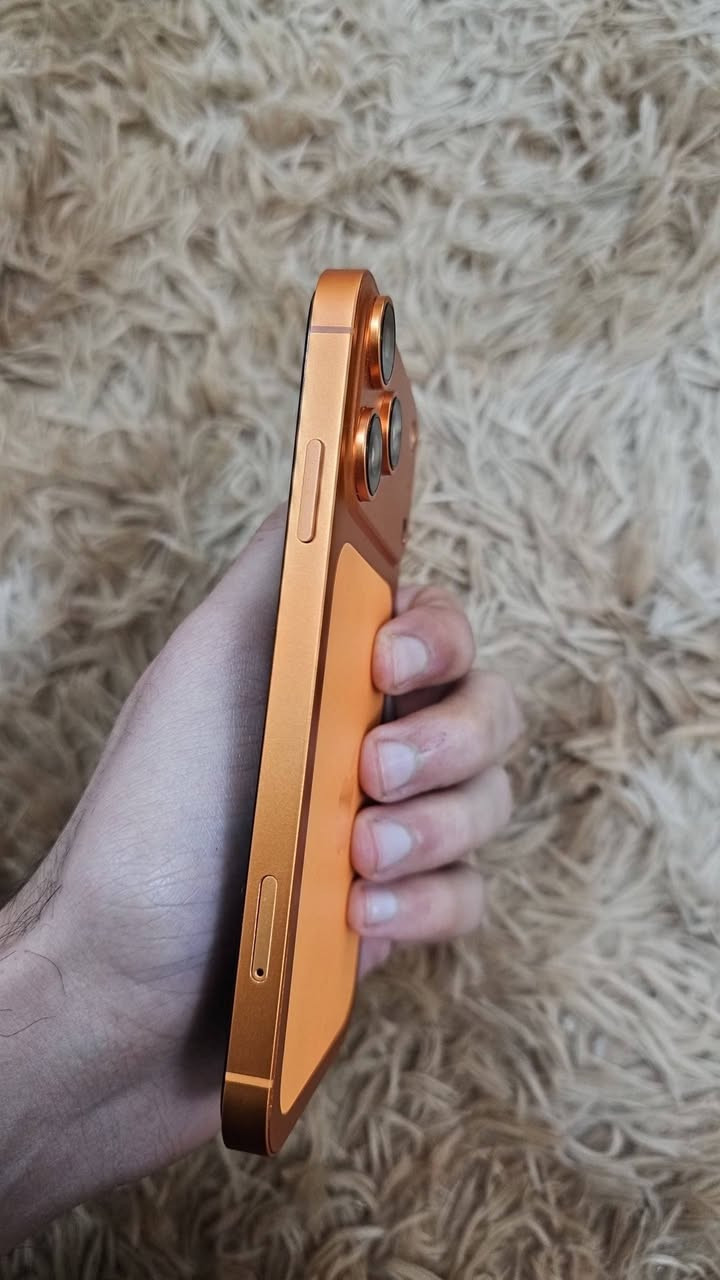 السلام عليكم
متاح ايفون ١١ عادي محول ١٧ برو
ذ ٦٤ كلشي شغال فيس ايدي كامرات اتصال واي فاي كله فول الجهاز سابقا ممفتوح بس انكسر ضهره وبدلته شاصي ١٧ وبطارية دراكون ولباقي كله بلادي نورمال 
السعر ٢٦٠ 
مكان الشعب بغداد
واتساب ***********
