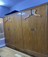 كنتور للبيع نضيف  فقط بي شخوط خفيفه 5 ابواب القياسات 2x290 200 وبيه مج...